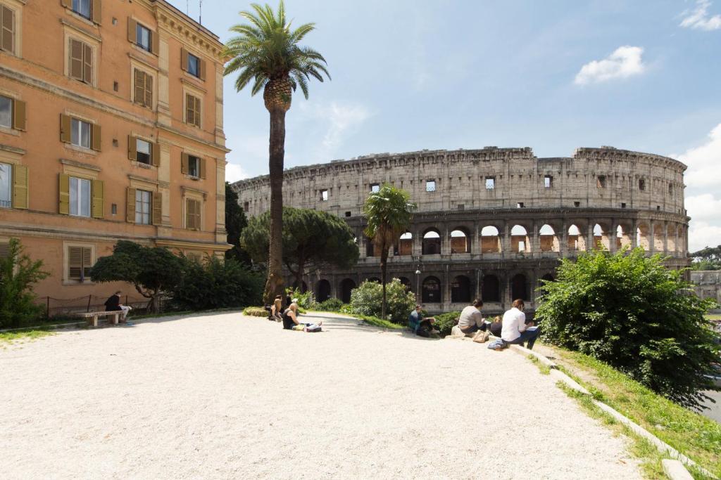 B&B Colosseo Panoramic Rooms Рим Экстерьер фото
