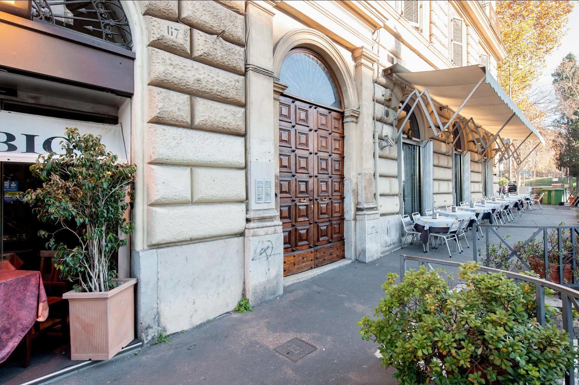 B&B Colosseo Panoramic Rooms Рим Экстерьер фото